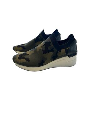Steve Madden Mykala Camouflage Wedge Sneakers